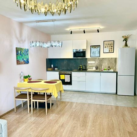 L&L Home Budapest Exterior photo