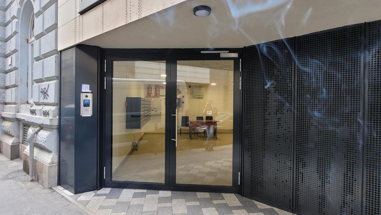 L&L Home Budapest Exterior photo